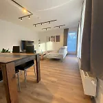 Family-friendly With Garden&parking Auch Für Monteure Geeignet Und Große Gruppen Apartamento